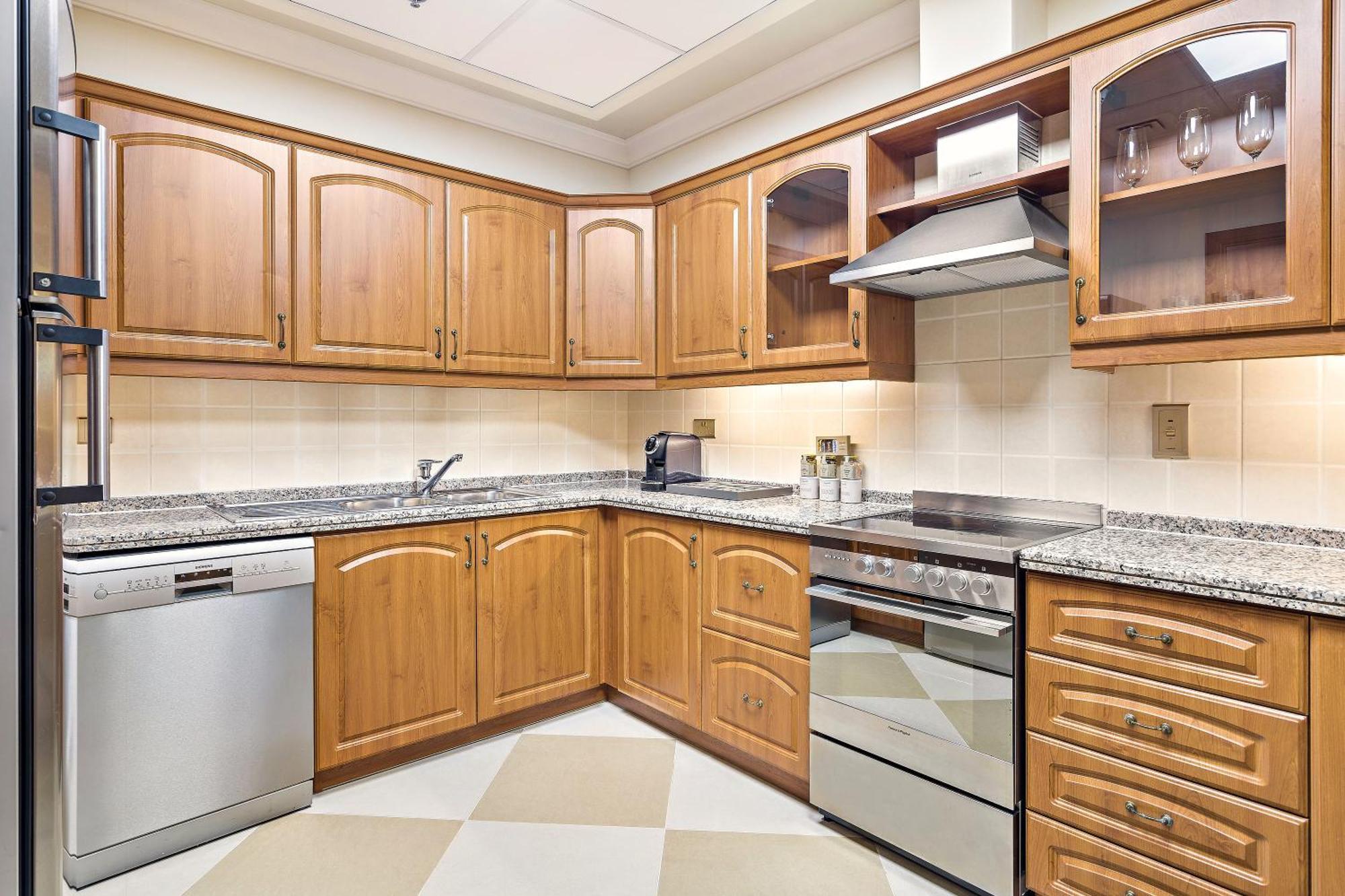 Kempinski Hotel & Residences Palm Jumeirah Dubái Exterior foto A modern kitchen